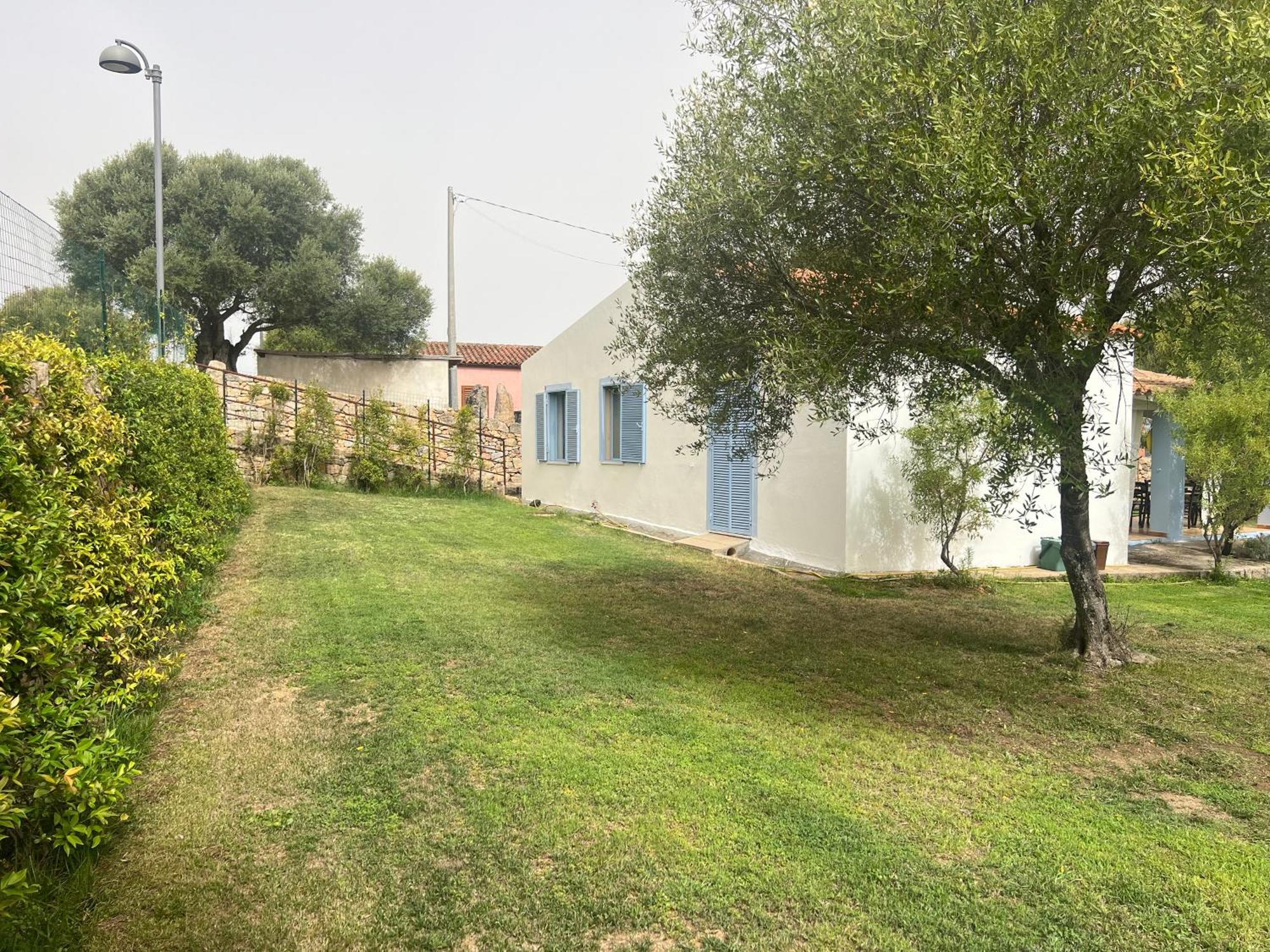 Lo Stazzo Di Wally Guest House Porto Pollo Exterior photo